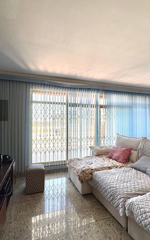 Casa para alugar com 220m², 4 quartos e 5 vagas