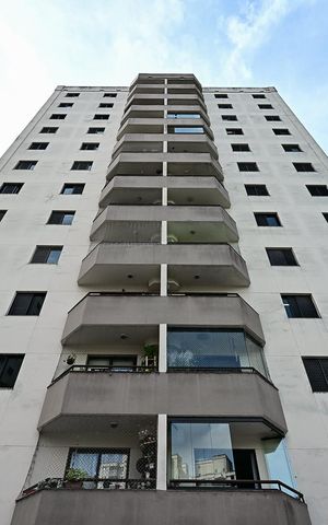 Apartamento para alugar com 62m², 3 quartos e 1 vagaFachada