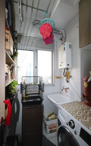 Apartamento à venda com 44m², 2 quartos e 1 vaga Apartamento à venda com 44m², 2 quartos e 1 vagaÁrea de Serviço