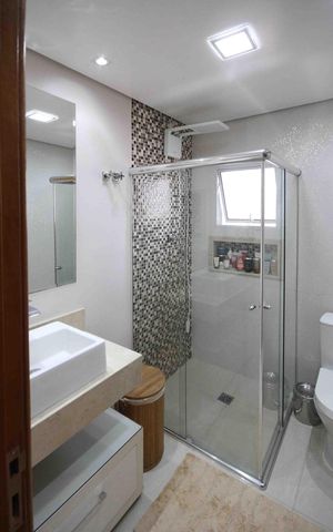 Casa à venda com 192m², 2 quartos e 3 vagas Casa à venda com 192m², 2 quartos e 3 vagasBanheiro da Suite