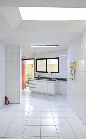 Casa à venda com 200m², 3 quartos e 3 vagasCozinha