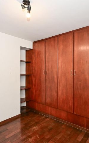 Casa à venda com 200m², 3 quartos e 3 vagasSuíte