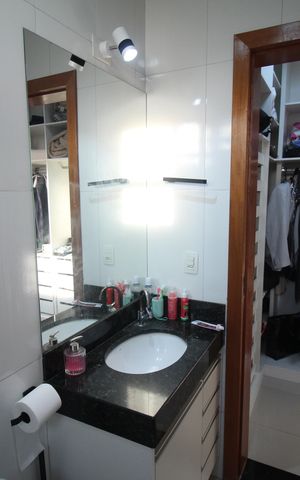 Casa para alugar com 300m², 3 quartos e 4 vagasBanheiro Suíte 