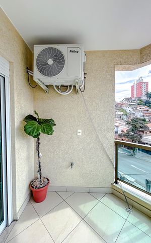 Casa à venda com 213m², 4 quartos e 4 vagasVaranda da Suíte