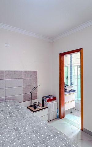 Casa à venda com 213m², 4 quartos e 4 vagasQuarto 2 - Suíte