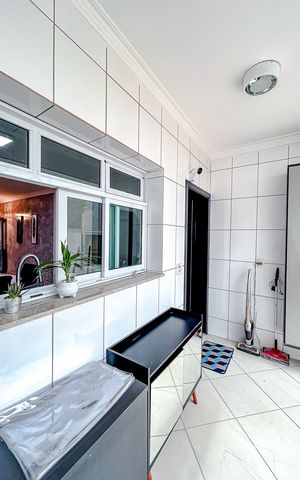 Casa à venda com 213m², 4 quartos e 4 vagasÁrea de Serviço