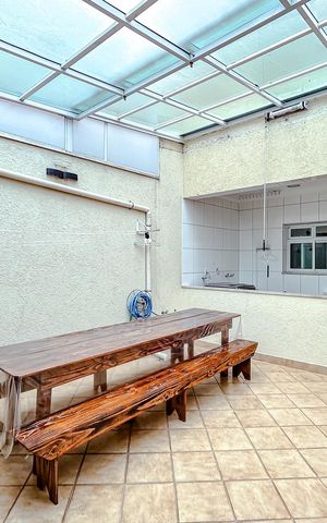 Casa à venda com 213m², 4 quartos e 4 vagasÁrea gourmet