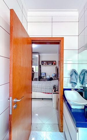 Casa à venda com 213m², 4 quartos e 4 vagasBanheiro da Suíte 2