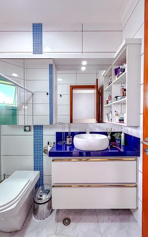 Casa à venda com 213m², 4 quartos e 4 vagasBanheiro da Suíte 4