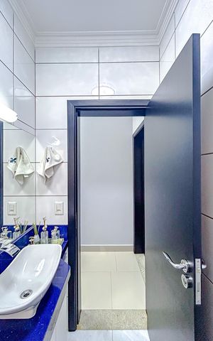 Casa à venda com 213m², 4 quartos e 4 vagasLavabo
