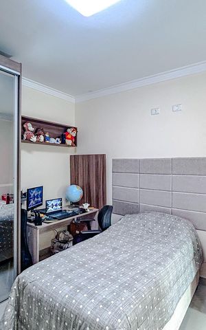 Casa à venda com 213m², 4 quartos e 4 vagasQuarto 2 - Suíte