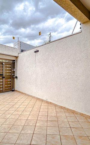 Casa à venda com 213m², 4 quartos e 4 vagasGaragem
