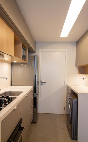 Apartamento à venda com 28m², 1 quarto e 1 vaga Apartamento à venda com 28m², 1 quarto e 1 vagaCozinha e Área de Serviço