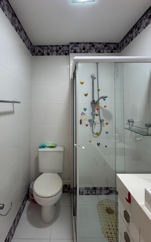 Casa de condomínio à venda com 232m², 3 quartos e 4 vagas Casa de condomínio à venda com 232m², 3 quartos e 4 vagasBanheiro - Suíte 1