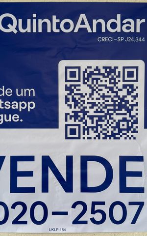 Casa de condomínio à venda com 232m², 3 quartos e 4 vagas Casa de condomínio à venda com 232m², 3 quartos e 4 vagasPlaca