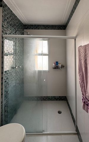Casa de condomínio à venda com 232m², 3 quartos e 4 vagas Casa de condomínio à venda com 232m², 3 quartos e 4 vagasBanheiro - Suíte 2