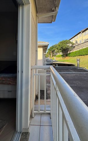 Casa de condomínio à venda com 232m², 3 quartos e 4 vagas Casa de condomínio à venda com 232m², 3 quartos e 4 vagasSacada - Suíte 2