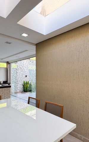 Casa de condomínio à venda com 232m², 3 quartos e 4 vagas Casa de condomínio à venda com 232m², 3 quartos e 4 vagasÁrea gourmet