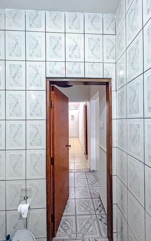 Casa para alugar com 127m², 2 quartos e 2 vagasBanheiro
