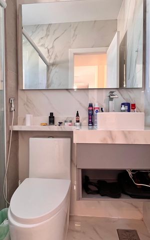 Studio para alugar com 25m², 0 quarto e sem vaga Studio para alugar com 25m², 0 quarto e sem vagaBanheiro