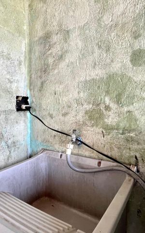 Casa à venda com 120m², 3 quartos e 2 vagasÁrea de Serviço