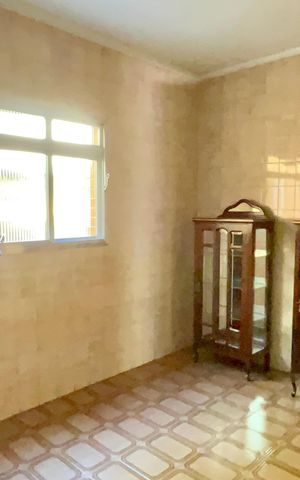 Casa à venda com 354m², 4 quartos e 5 vagas Casa à venda com 354m², 4 quartos e 5 vagasSalão