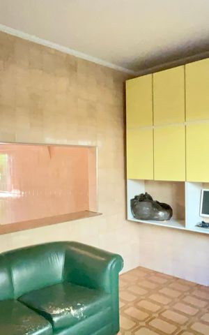Casa à venda com 354m², 4 quartos e 5 vagas Casa à venda com 354m², 4 quartos e 5 vagasSalão
