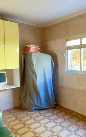 Casa à venda com 354m², 4 quartos e 5 vagas Casa à venda com 354m², 4 quartos e 5 vagasSalão