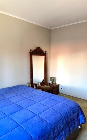 Casa à venda com 354m², 4 quartos e 5 vagas Casa à venda com 354m², 4 quartos e 5 vagasQuarto 4