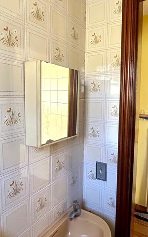 Casa à venda com 354m², 4 quartos e 5 vagas Casa à venda com 354m², 4 quartos e 5 vagasBanheiro 1