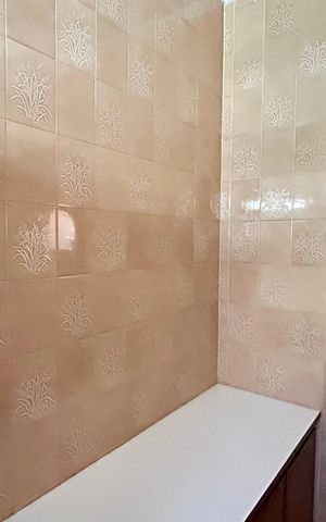 Casa à venda com 354m², 4 quartos e 5 vagas Casa à venda com 354m², 4 quartos e 5 vagasBanheiro 2