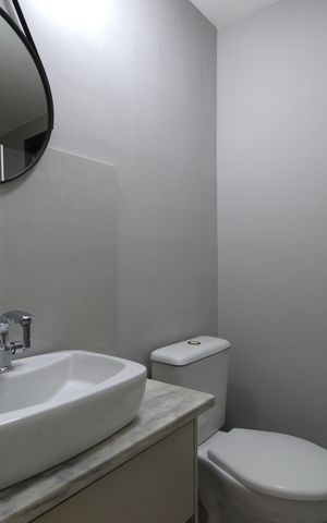 Apartamento à venda com 65m², 2 quartos e 1 vagaBanheiro Social