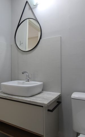 Apartamento à venda com 65m², 2 quartos e 1 vagaBanheiro Social