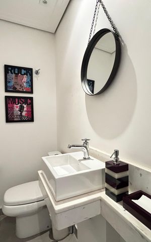 Apartamento à venda com 156m², 3 quartos e 3 vagas Apartamento à venda com 156m², 3 quartos e 3 vagasLavabo