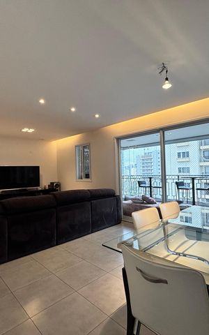Apartamento à venda com 156m², 3 quartos e 3 vagas Apartamento à venda com 156m², 3 quartos e 3 vagasSala