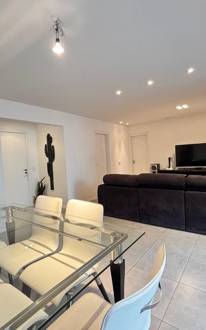 Apartamento à venda com 156m², 3 quartos e 3 vagas Apartamento à venda com 156m², 3 quartos e 3 vagasSala