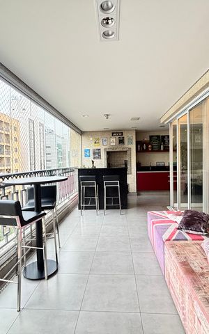 Apartamento à venda com 156m², 3 quartos e 3 vagas Apartamento à venda com 156m², 3 quartos e 3 vagasVaranda