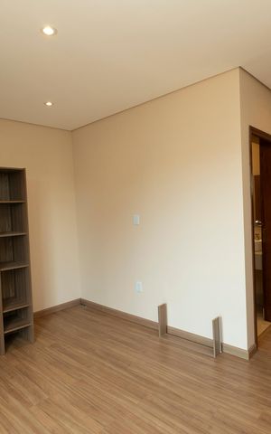 Casa de condomínio para alugar com 389m², 4 quartos e 4 vagasQUARTO 1 SUITE