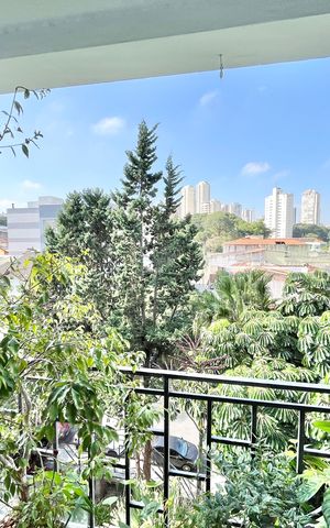 Apartamento à venda com 87m², 3 quartos e 2 vagas Apartamento à venda com 87m², 3 quartos e 2 vagasVaranda da Sala