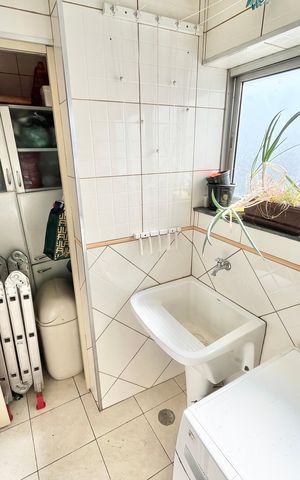 Apartamento à venda com 87m², 3 quartos e 2 vagas Apartamento à venda com 87m², 3 quartos e 2 vagasÁrea de Serviço