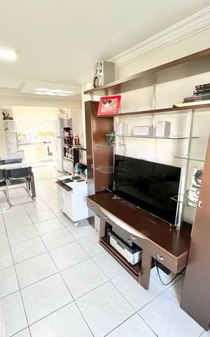 Apartamento à venda com 87m², 3 quartos e 2 vagas Apartamento à venda com 87m², 3 quartos e 2 vagasSala