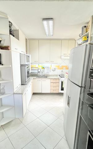 Apartamento à venda com 87m², 3 quartos e 2 vagas Apartamento à venda com 87m², 3 quartos e 2 vagasCozinha