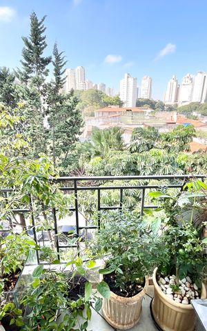 Apartamento à venda com 87m², 3 quartos e 2 vagas Apartamento à venda com 87m², 3 quartos e 2 vagasVaranda da Sala