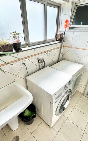 Apartamento à venda com 87m², 3 quartos e 2 vagas Apartamento à venda com 87m², 3 quartos e 2 vagasÁrea de Serviço