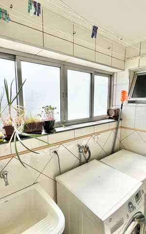Apartamento à venda com 87m², 3 quartos e 2 vagas Apartamento à venda com 87m², 3 quartos e 2 vagasÁrea de Serviço