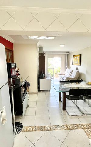 Apartamento à venda com 87m², 3 quartos e 2 vagas Apartamento à venda com 87m², 3 quartos e 2 vagasCozinha