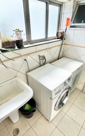 Apartamento à venda com 87m², 3 quartos e 2 vagas Apartamento à venda com 87m², 3 quartos e 2 vagasÁrea de Serviço