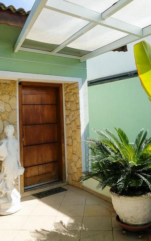 Casa para alugar com 396m², 4 quartos e 6 vagasEntrada