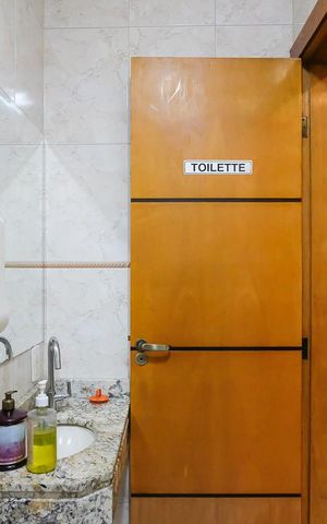 Casa para alugar com 396m², 4 quartos e 6 vagasLavabo escritório