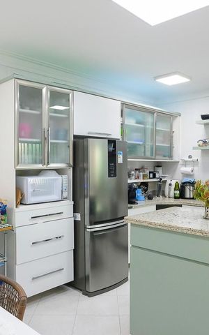 Casa para alugar com 396m², 4 quartos e 6 vagasCozinha